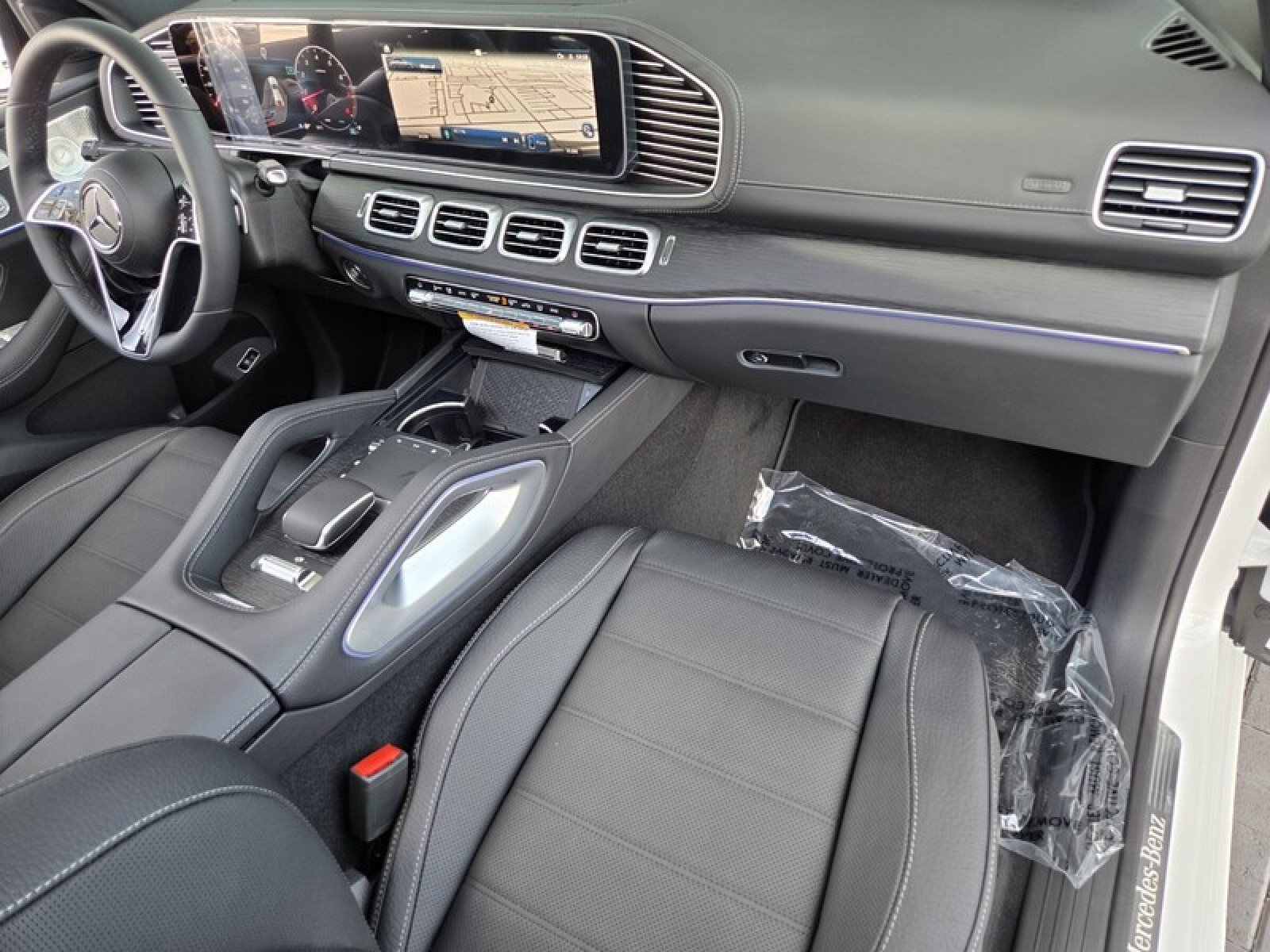 New 2026 Polar White Mercedes-Benz GLE 450 4MATIC® Coupe image 18