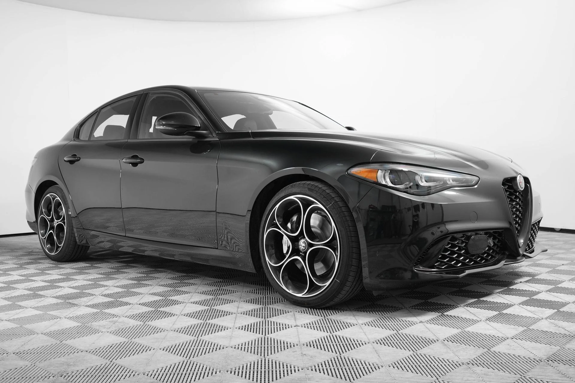 2025 Alfa Romeo Giulia