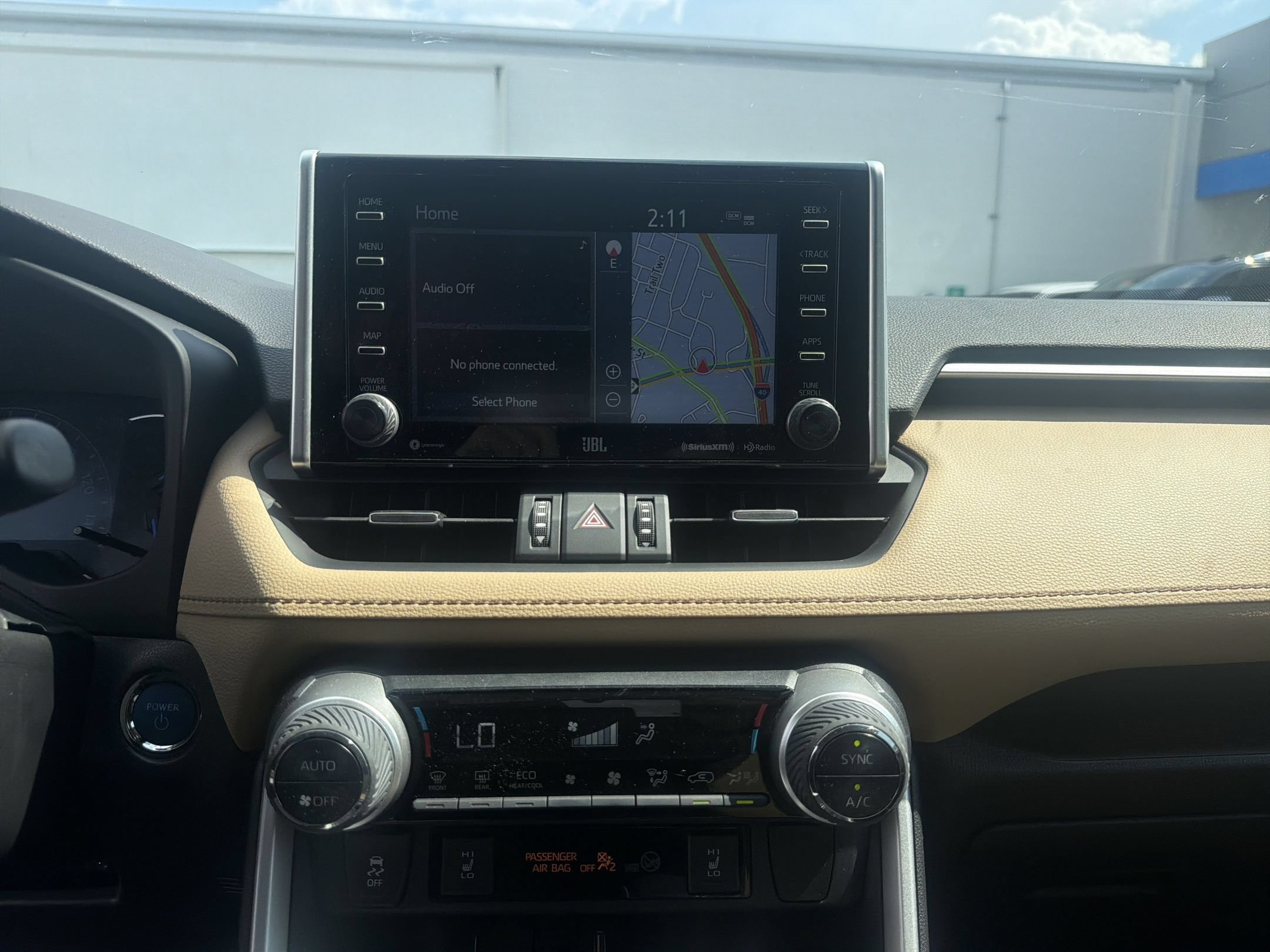 Used 2020  Toyota  image 10