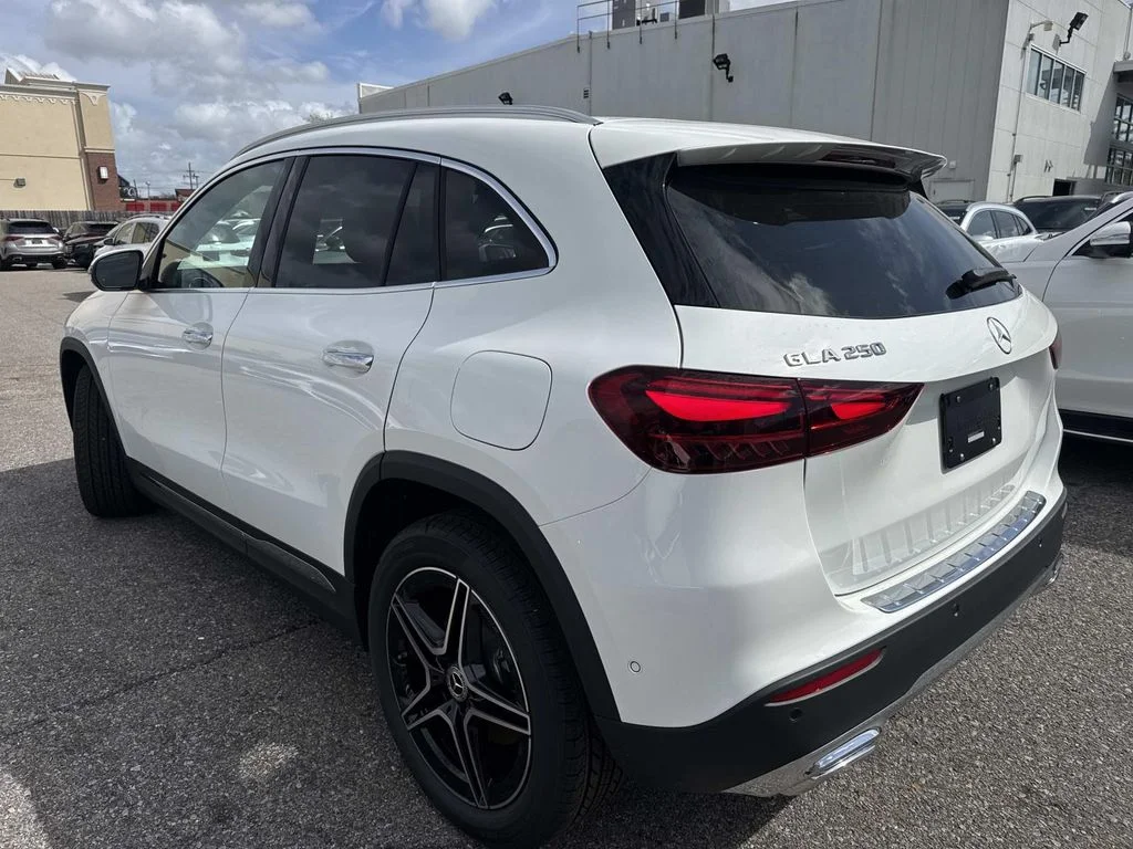 Certified Used 2026 White Mercedes-Benz GLA 250 image 3