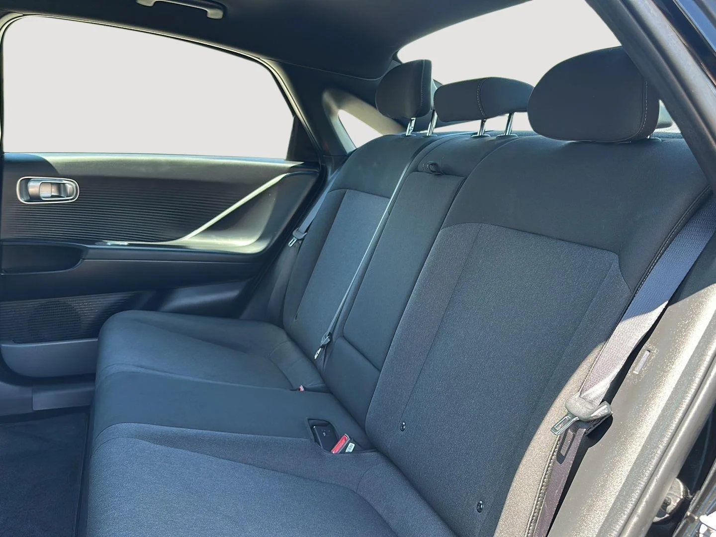 Used 2024 BLACK HYUNDAI SE image 18