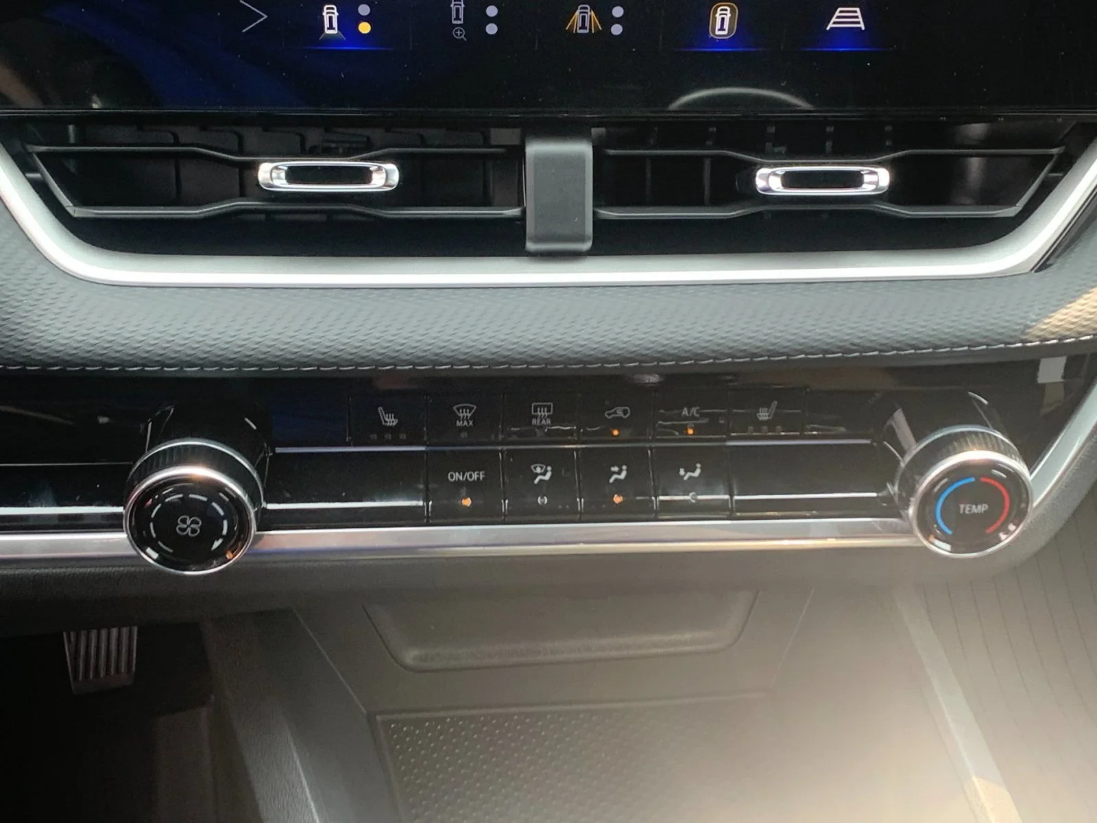 2026 Chevrolet Equinox LT - Photo 23