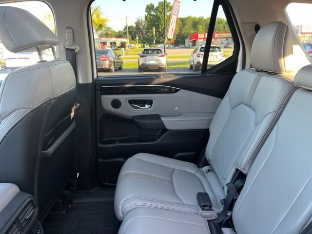 Used 2025  Honda  image 13