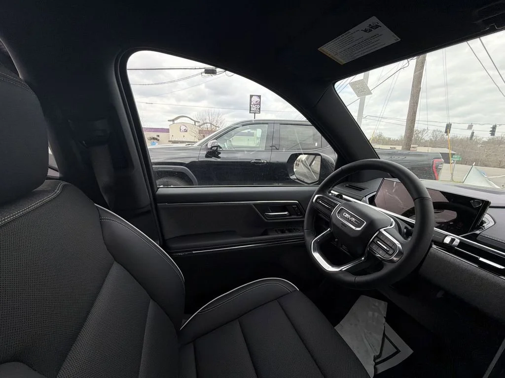 New 2026 Onyx Black GMC Elevation Standard Range image 15