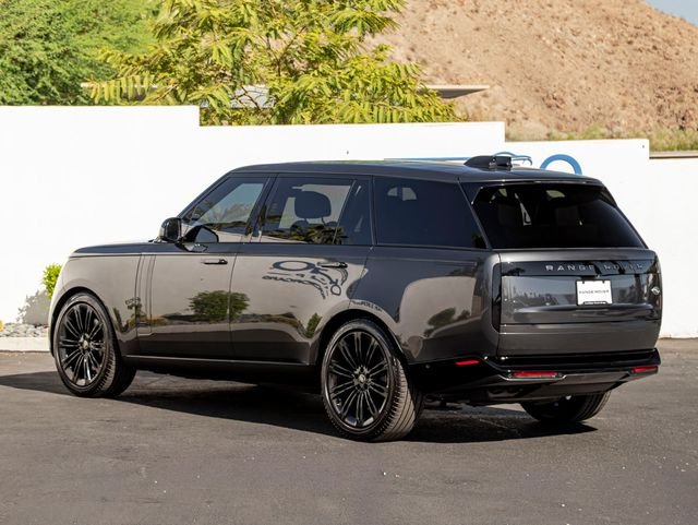 Used 2023 Carpathian Gray Premium Metallic Land Rover SE image 9