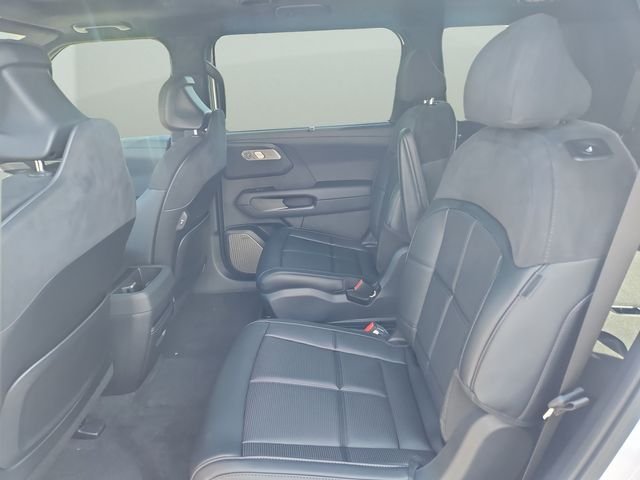 New 2027 White Kia SX Prestige image 20