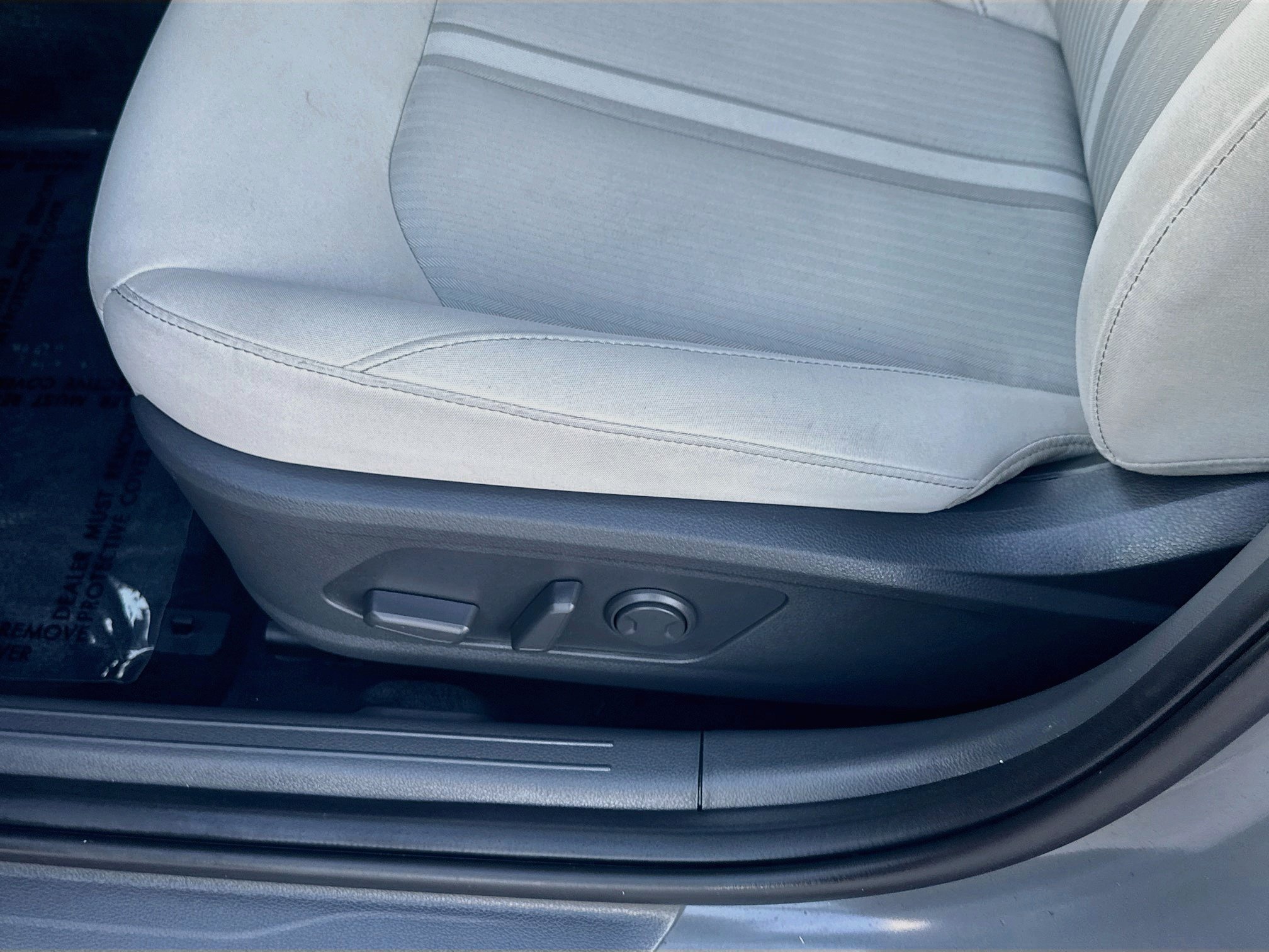 Used 2023 Hampton Gray Hyundai SEL image 15
