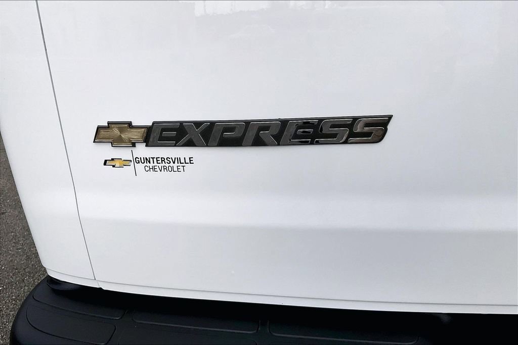 2025 Chevrolet Express Cargo Work Van - Photo 12