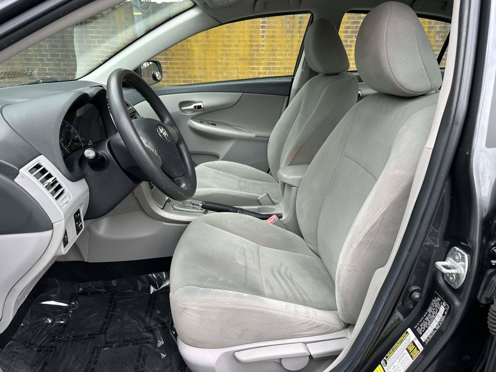 Used 2013 Gray Toyota LE image 8
