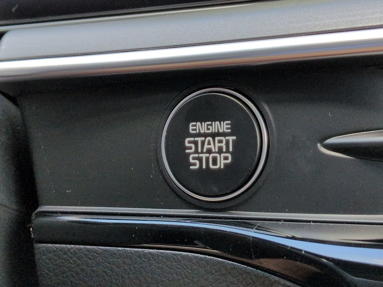 New 2027 Wolf Gray Kia GT-Line image 34