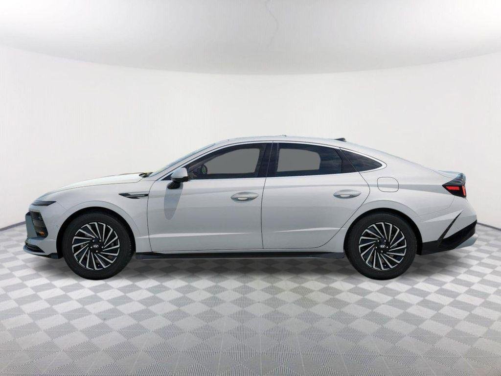 New 2026 White Hyundai Limited image 3