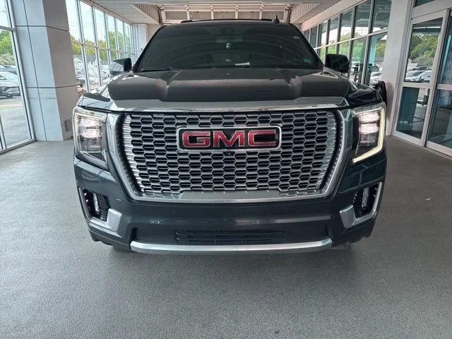 Used 2022 Hunter Metallic GMC Denali image 2
