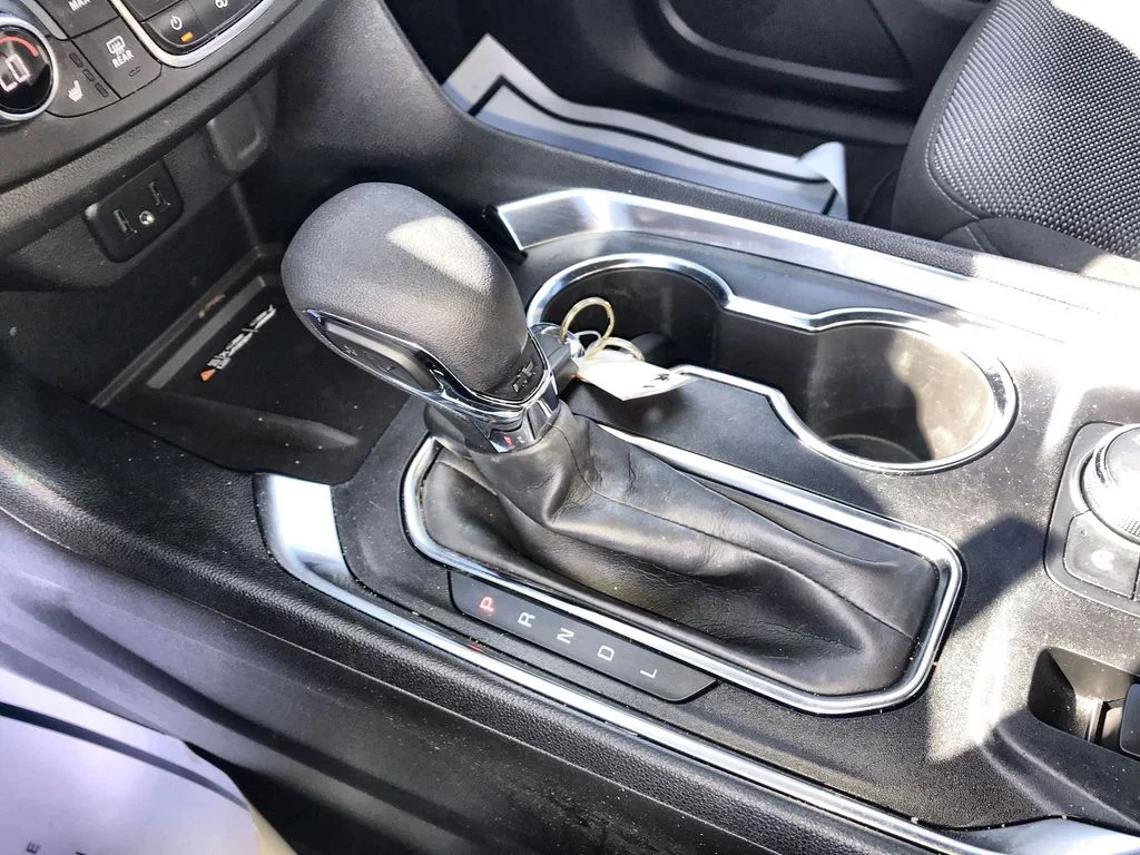 Used 2023 Blue Chevrolet LT image 19