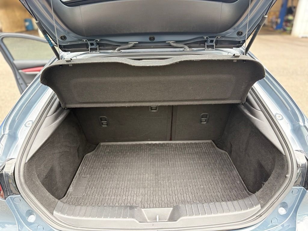 Used 2019 Gray Metallic Mazda Premium image 19