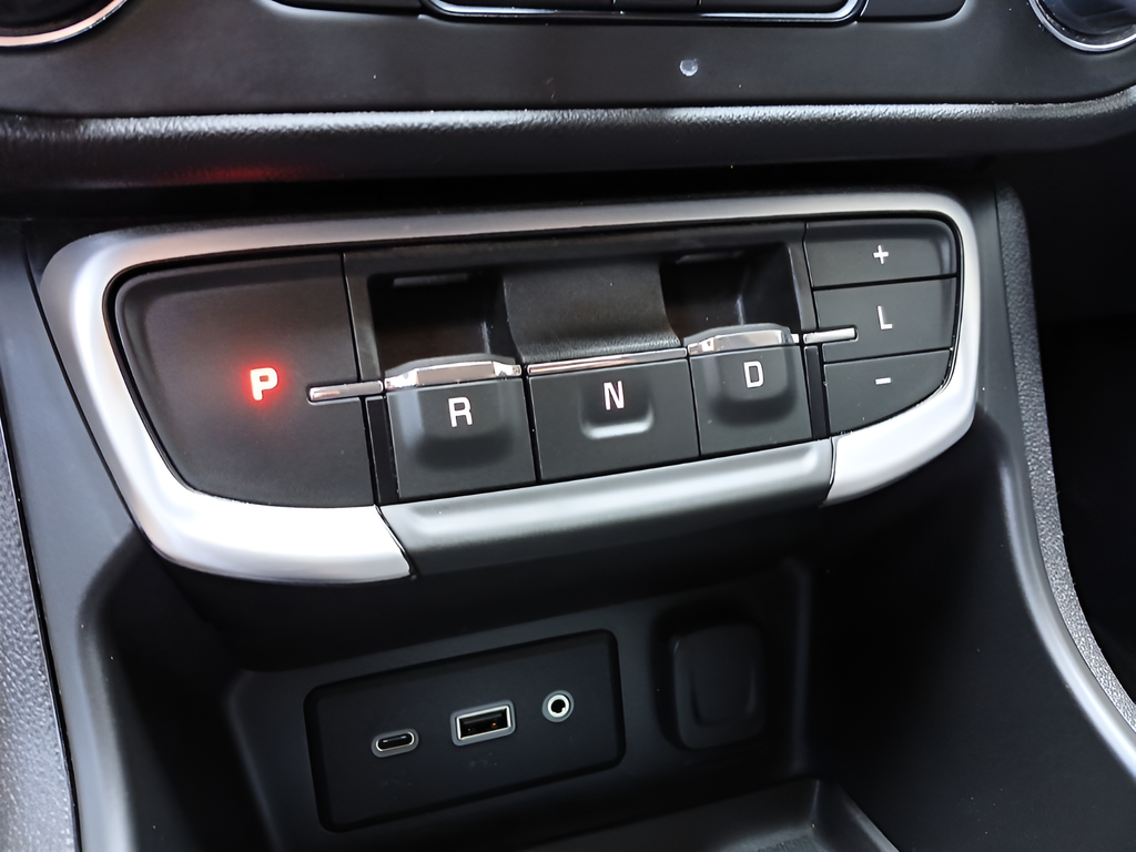 Used 2024 Silver GMC SLE image 13