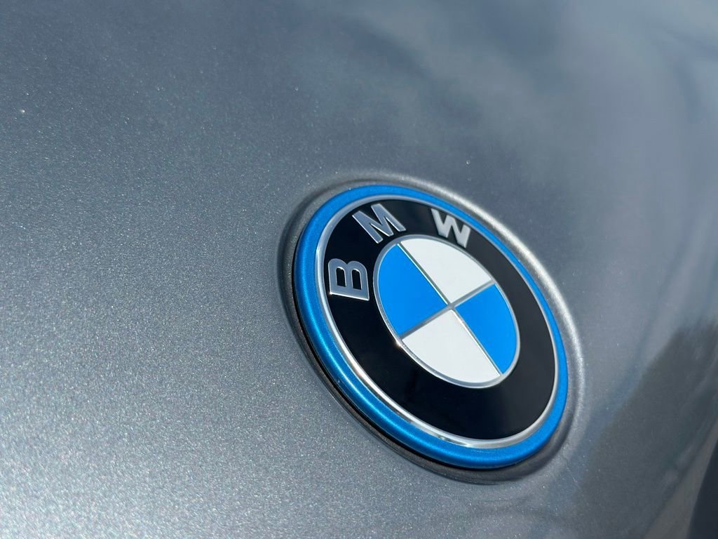 New 2026 Skyscraper Grey Metallic BMW xDrive50e image 11