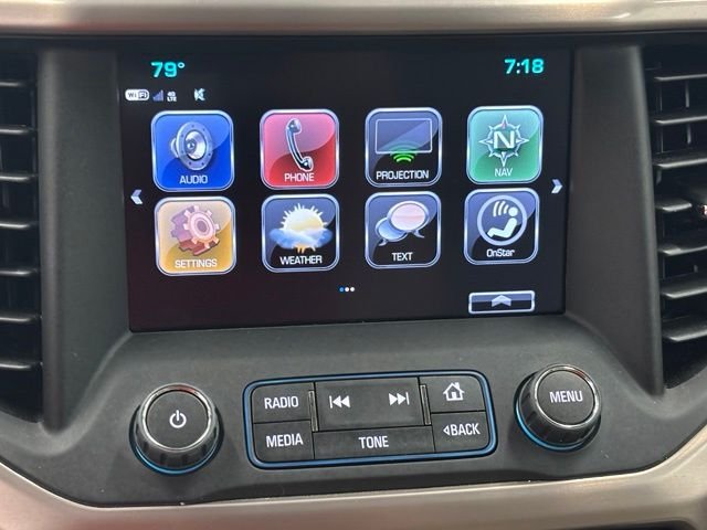 Used 2018 White GMC Denali image 34