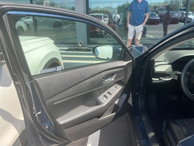 Used 2024 Canyon River Blue Metallic Honda EX image 11