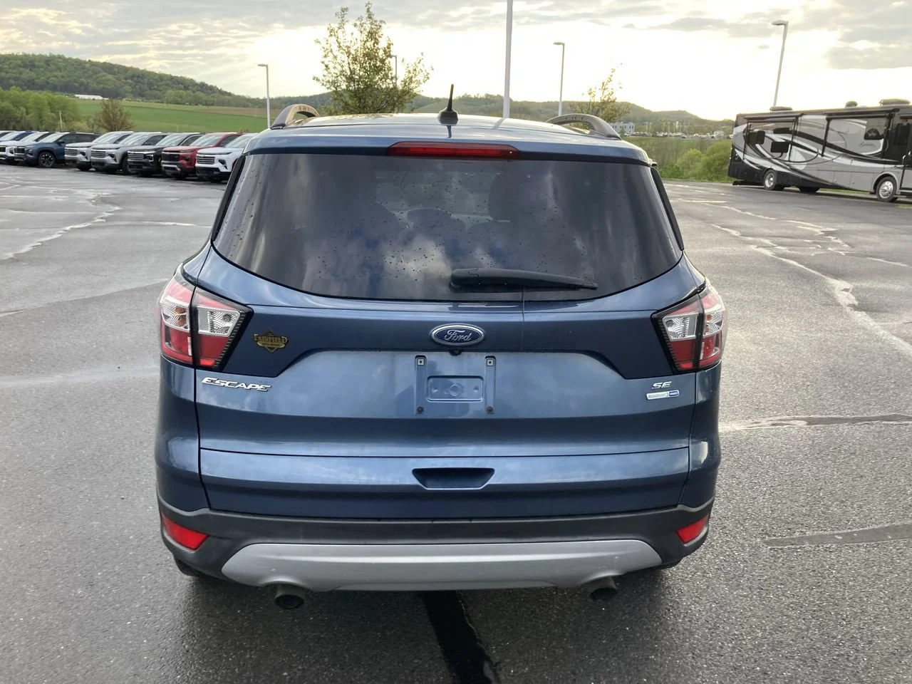 Used 2018  Ford SE image 6