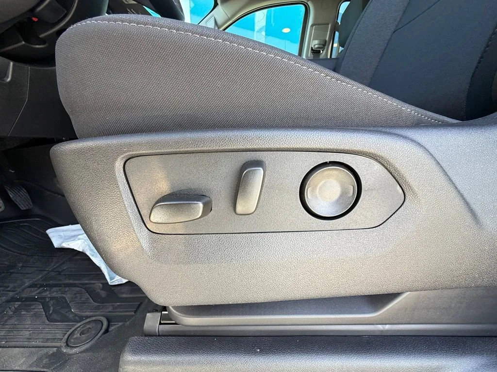 New 2026 Sterling Metallic GMC Elevation image 33
