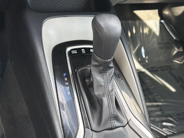 Used 2023 White Toyota LE image 23