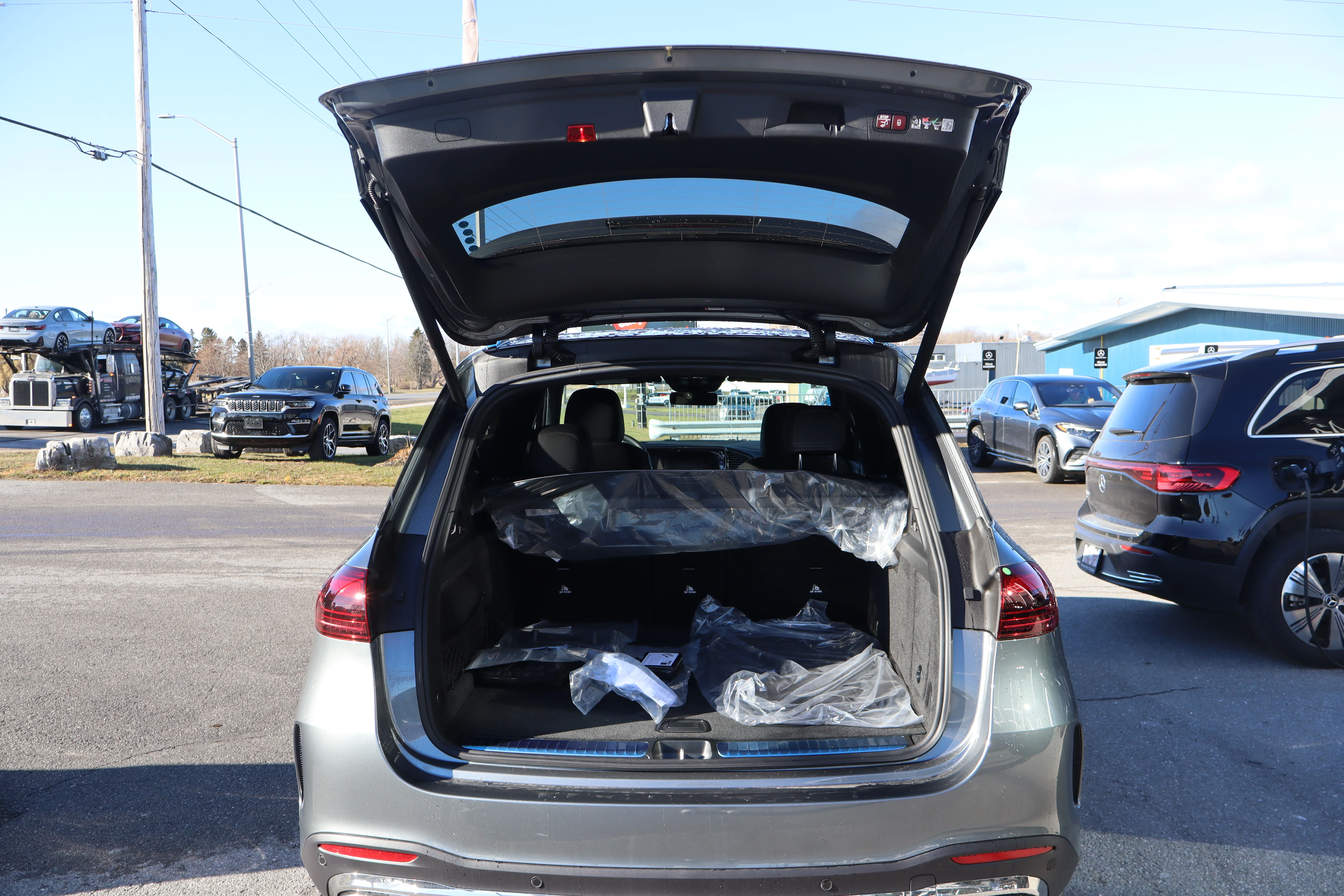 New 2026 Grey Mercedes-Benz Gle 350 4matic Suv image 7