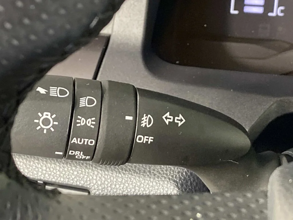 Used 2025 Cutting Edge Toyota SR5 image 17