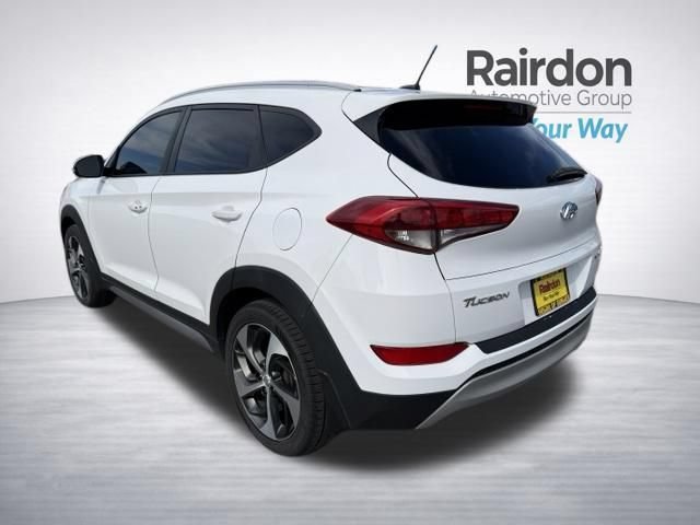Used 2017 Dazzling White Hyundai Sport image 5