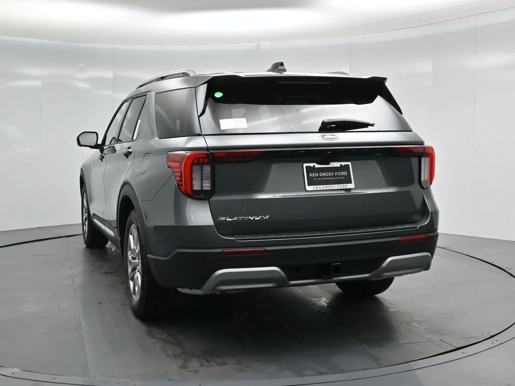 New 2026 Carbonized Gray Metallic Ford Platinum image 28