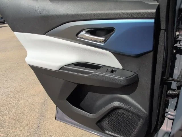 New 2026 Galaxy Gray Metallic Chevrolet LT image 9
