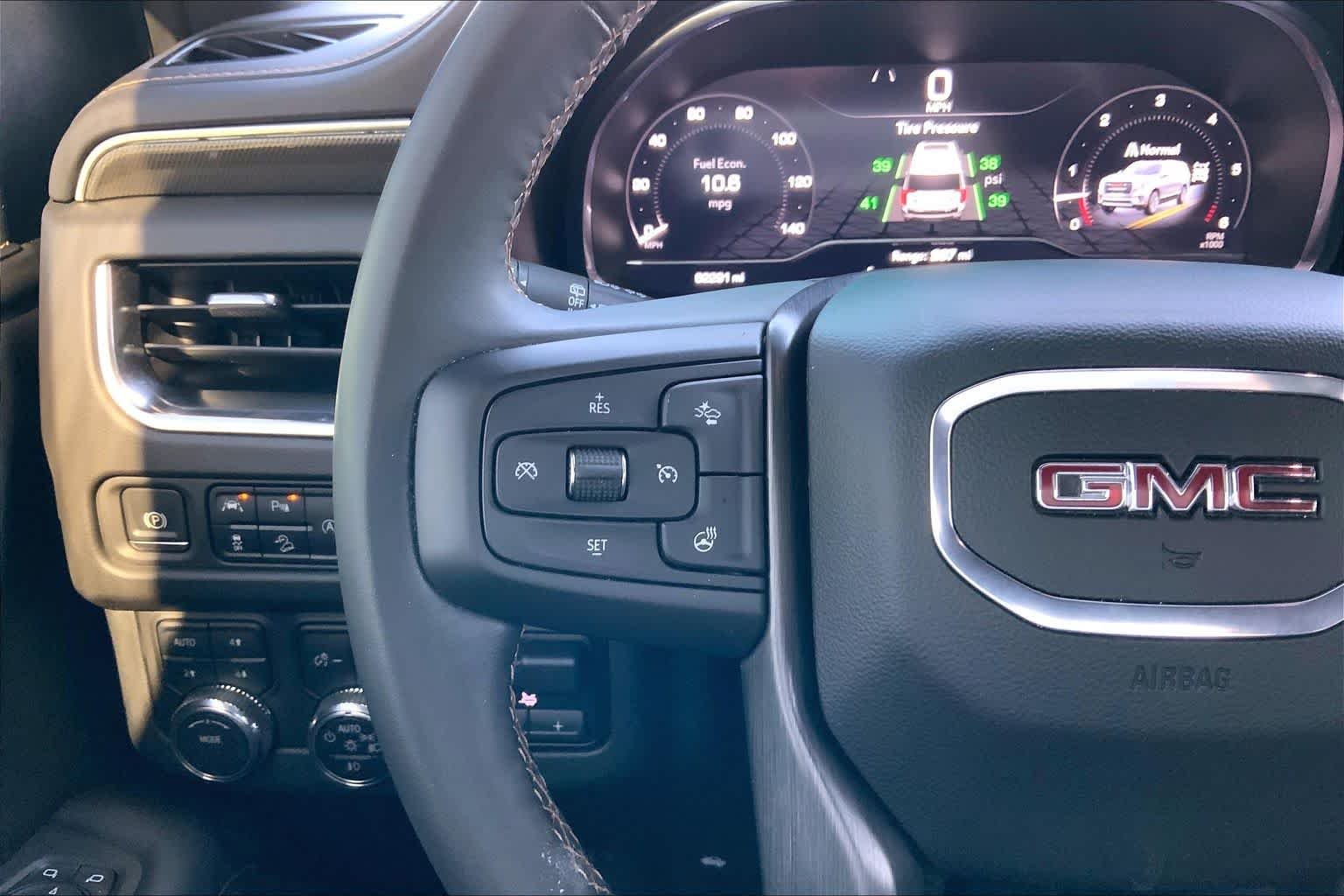 Used 2023 Onyx Black GMC AT4 image 40