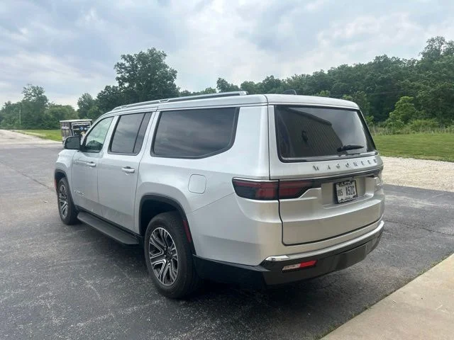 Used 2025 Silver Zynith Jeep Series II image 9