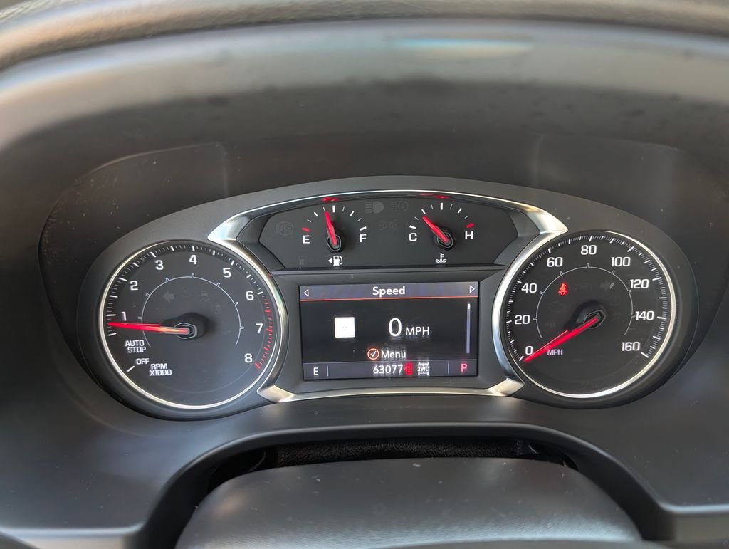 Used 2022 White GMC SLE image 11