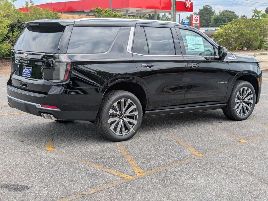 New 2026 Black Chevrolet High Country image 4
