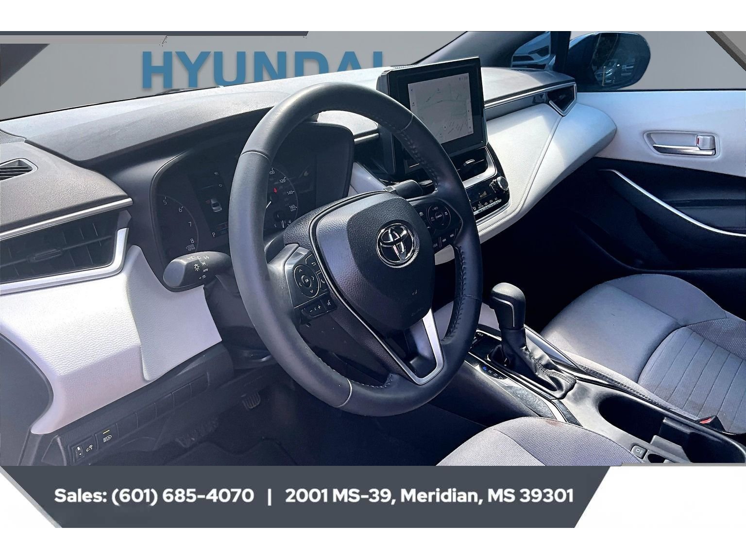 2025 Toyota Corolla SE - Photo 12