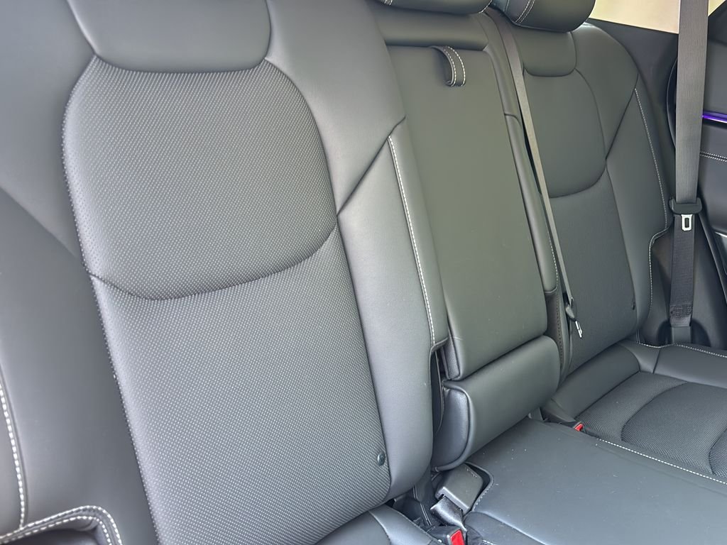 2026 GENESIS GV70 - Photo 37