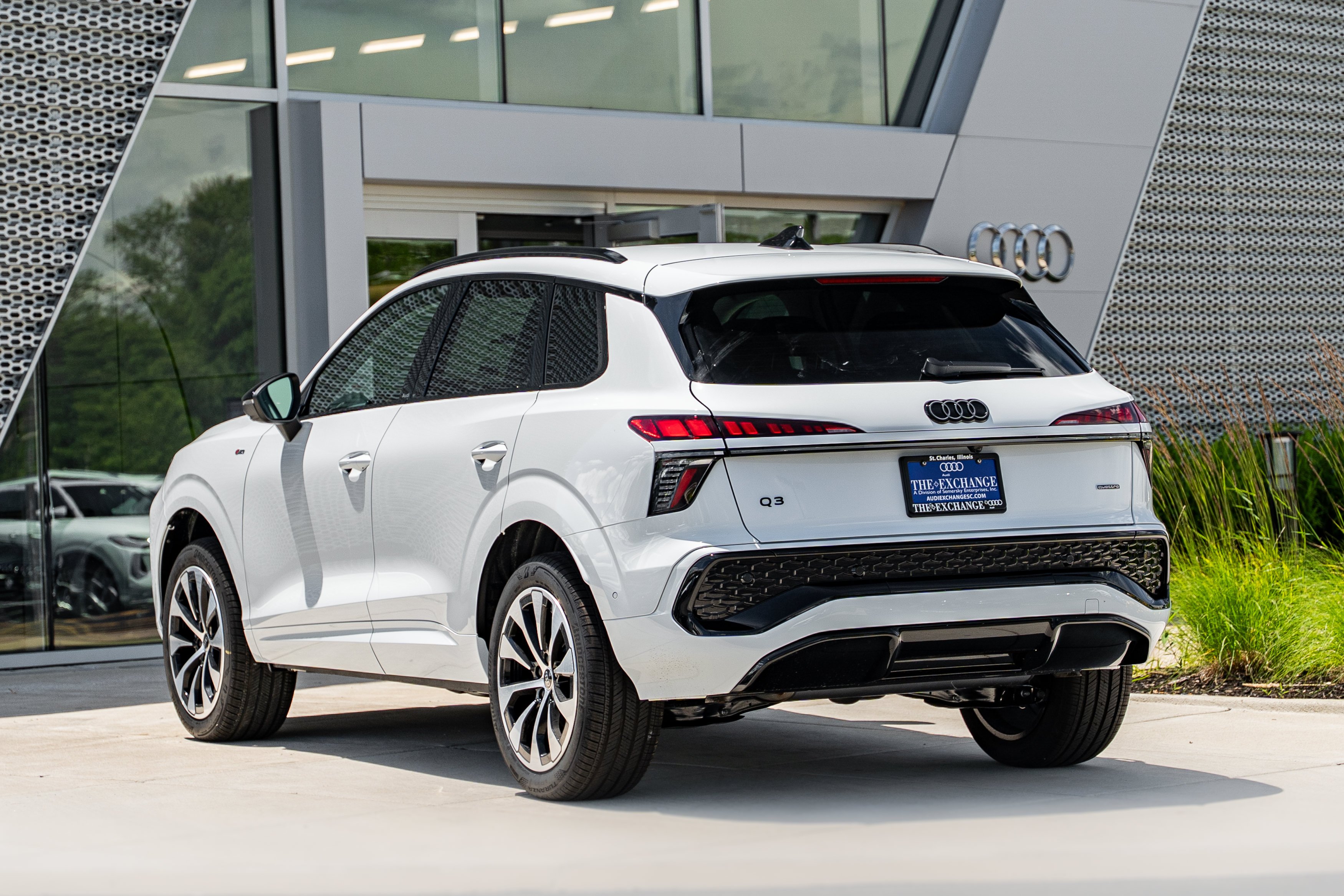 New 2026 Glacier Audi S line image 5
