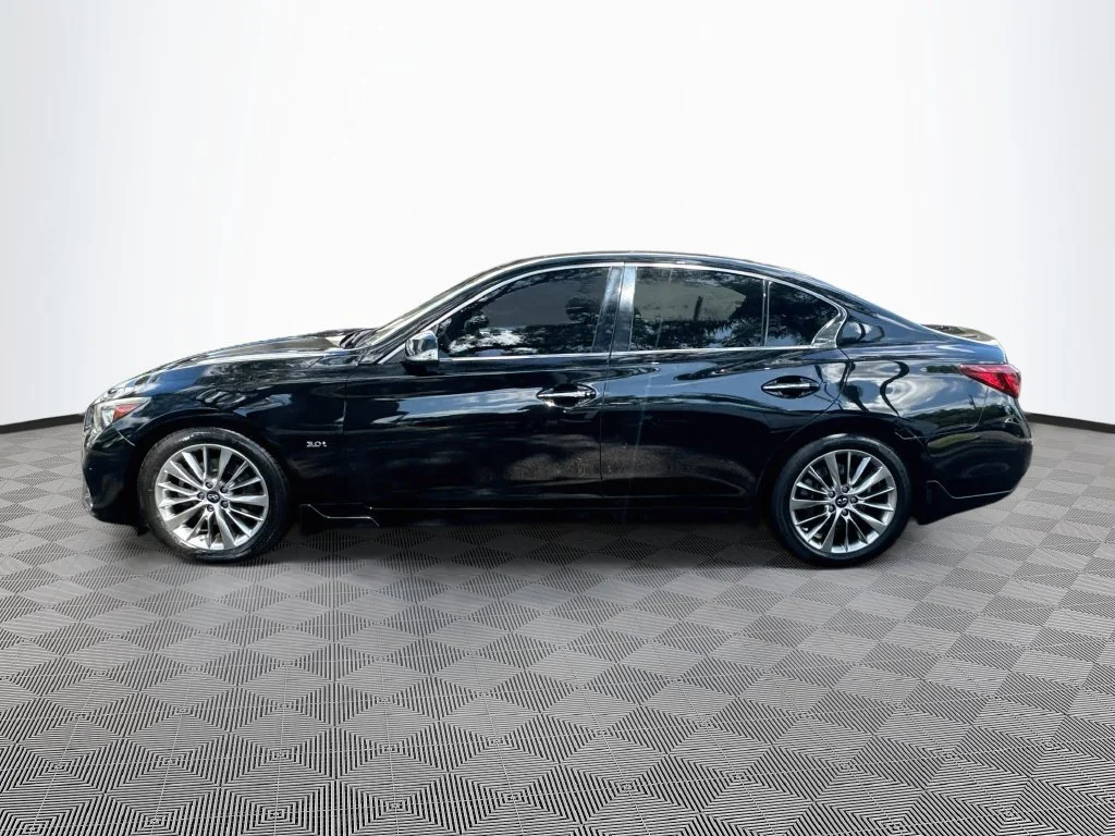 Used 2019 Black INFINITI 3.0t LUXE image 9