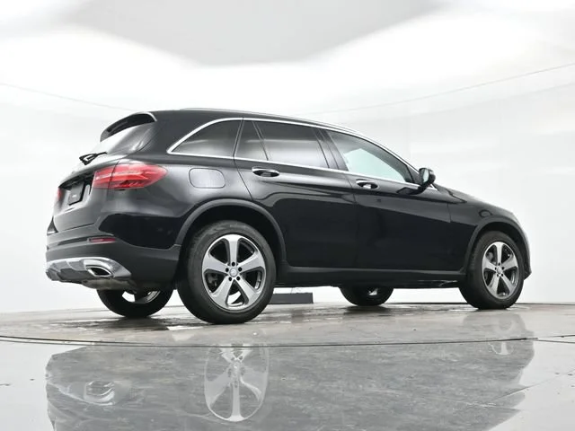 Used 2017 Black [black] Mercedes-Benz GLC 300 image 15