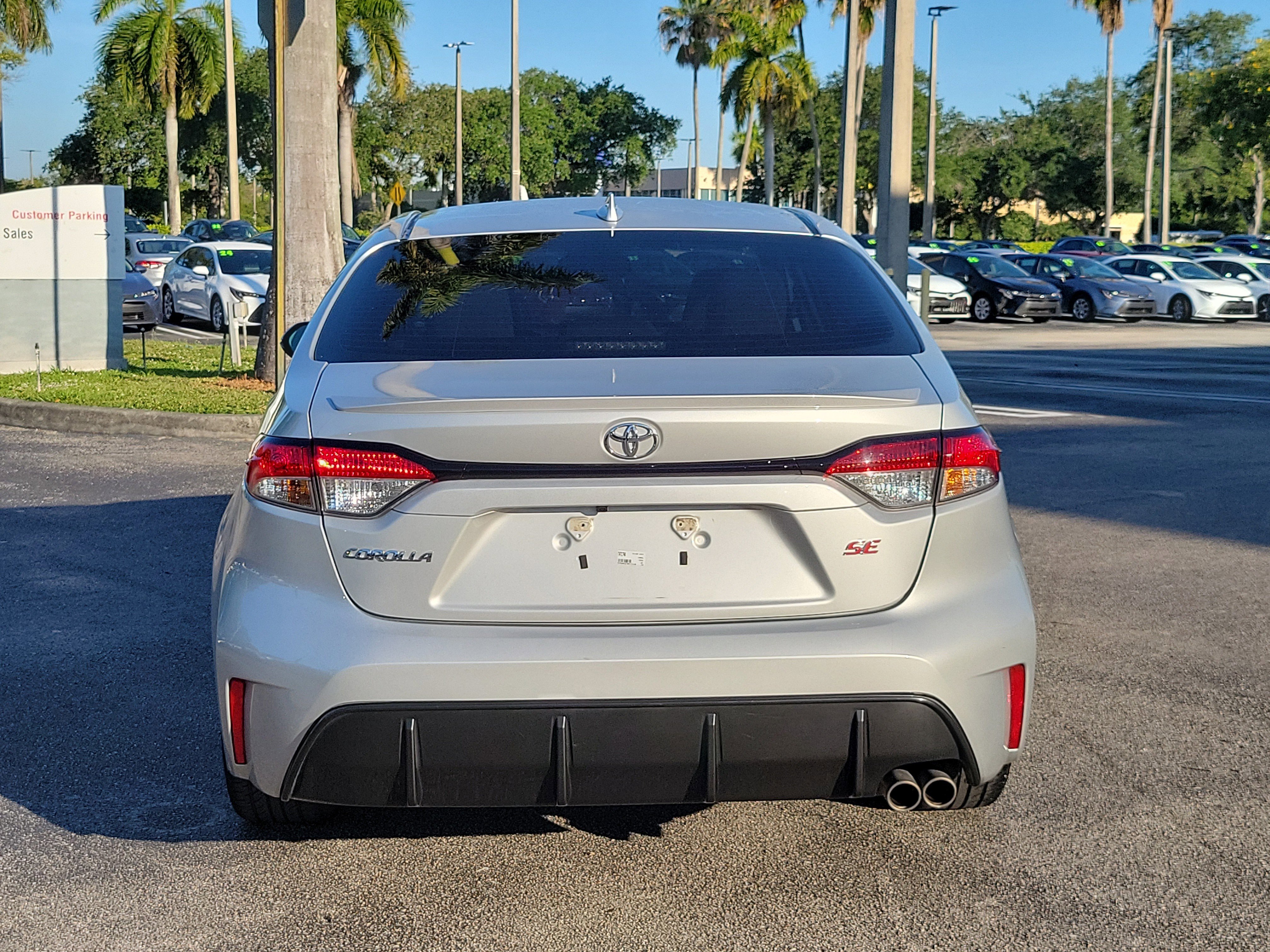 Used 2024 Classic Silver Metallic Toyota SE image 5