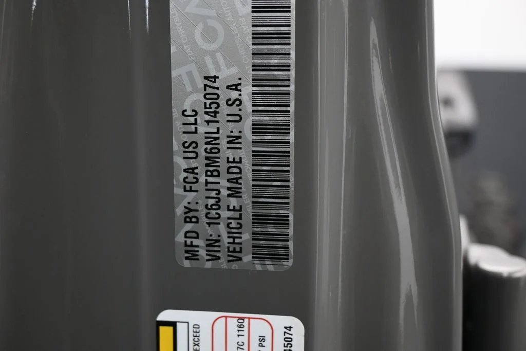 Used 2022 Sting-Gray Clearcoat Jeep Rubicon image 16