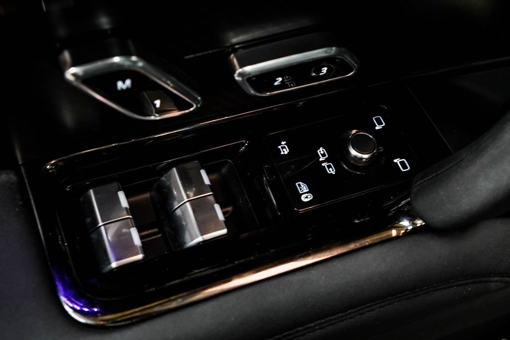 Used 2025 Black Land Rover SV Edition Two image 41