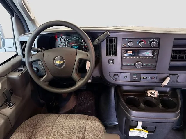 2025 Chevrolet Express Cargo Work Van - Photo 23
