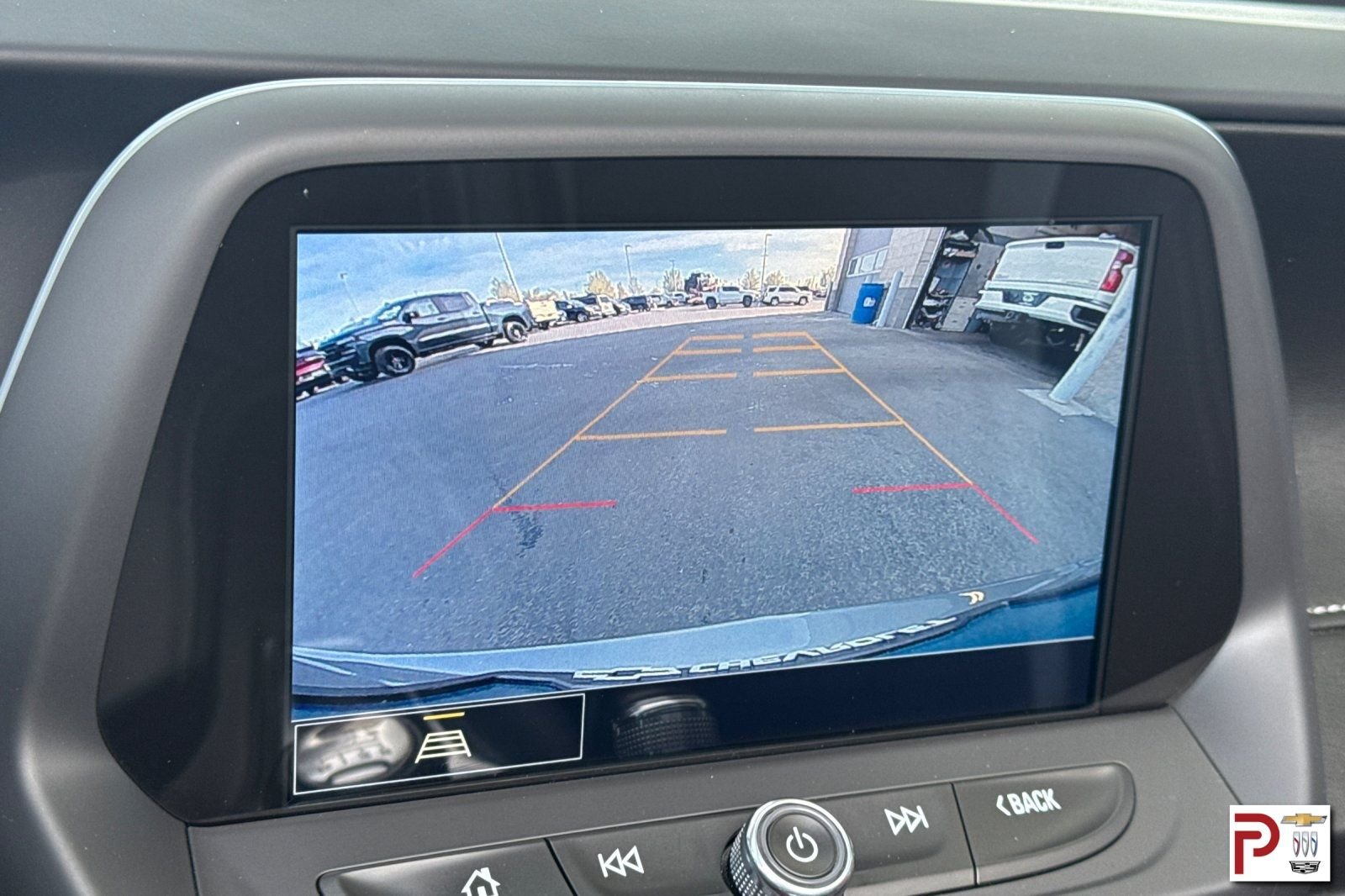 Used 2021 Gray Chevrolet 1LT image 21