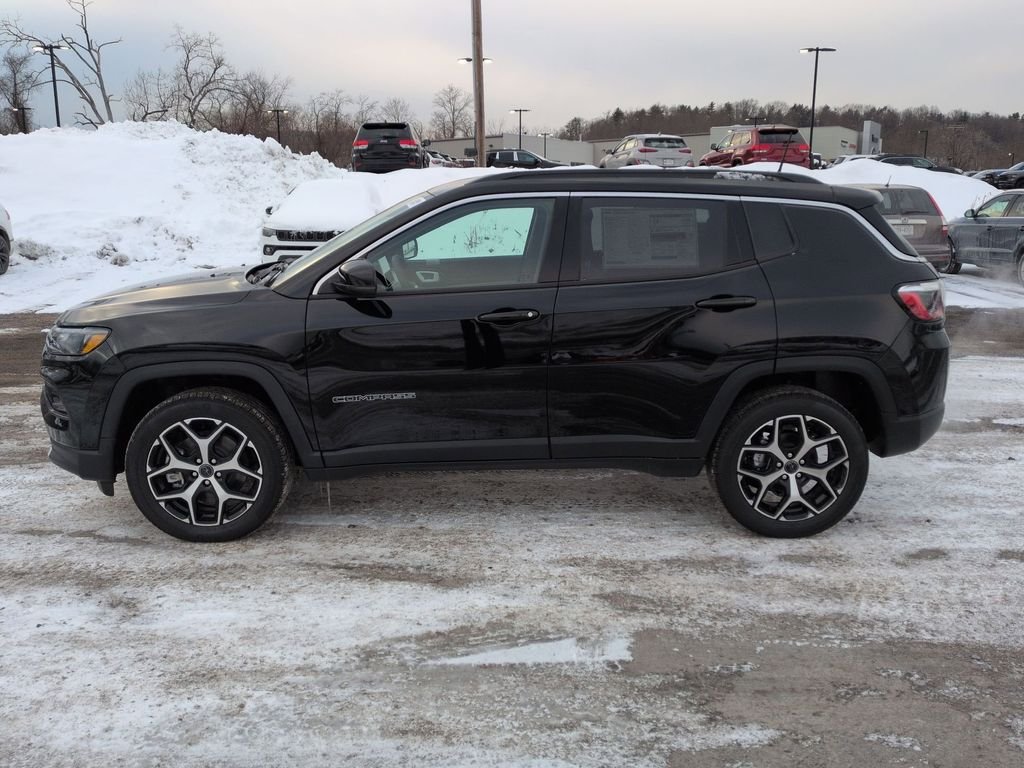 View vehicle photo 5