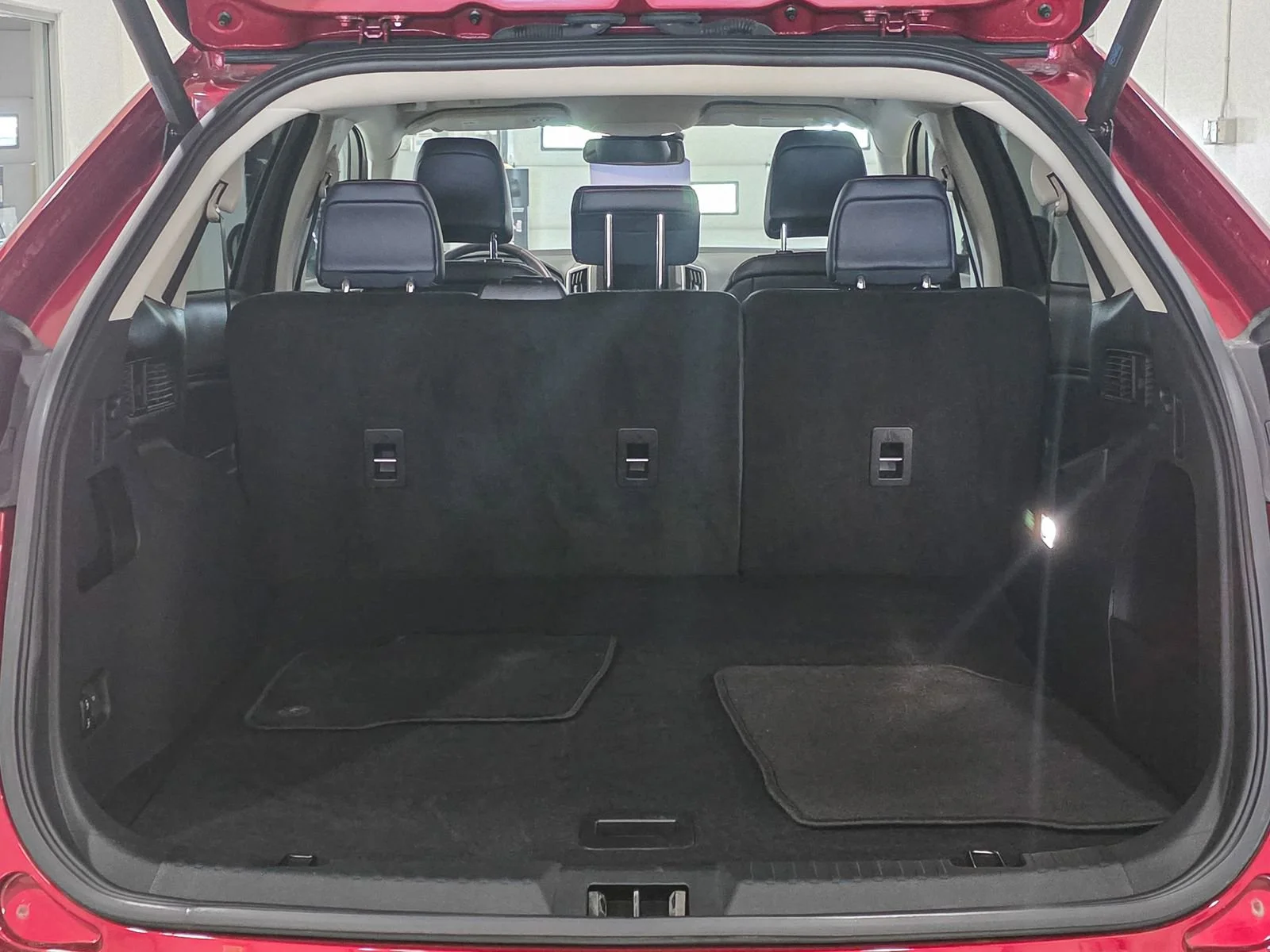 2023 Ford Edge SEL - Photo 16