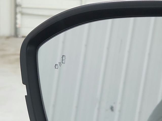 Used 2025 Black Nissan SL image 22