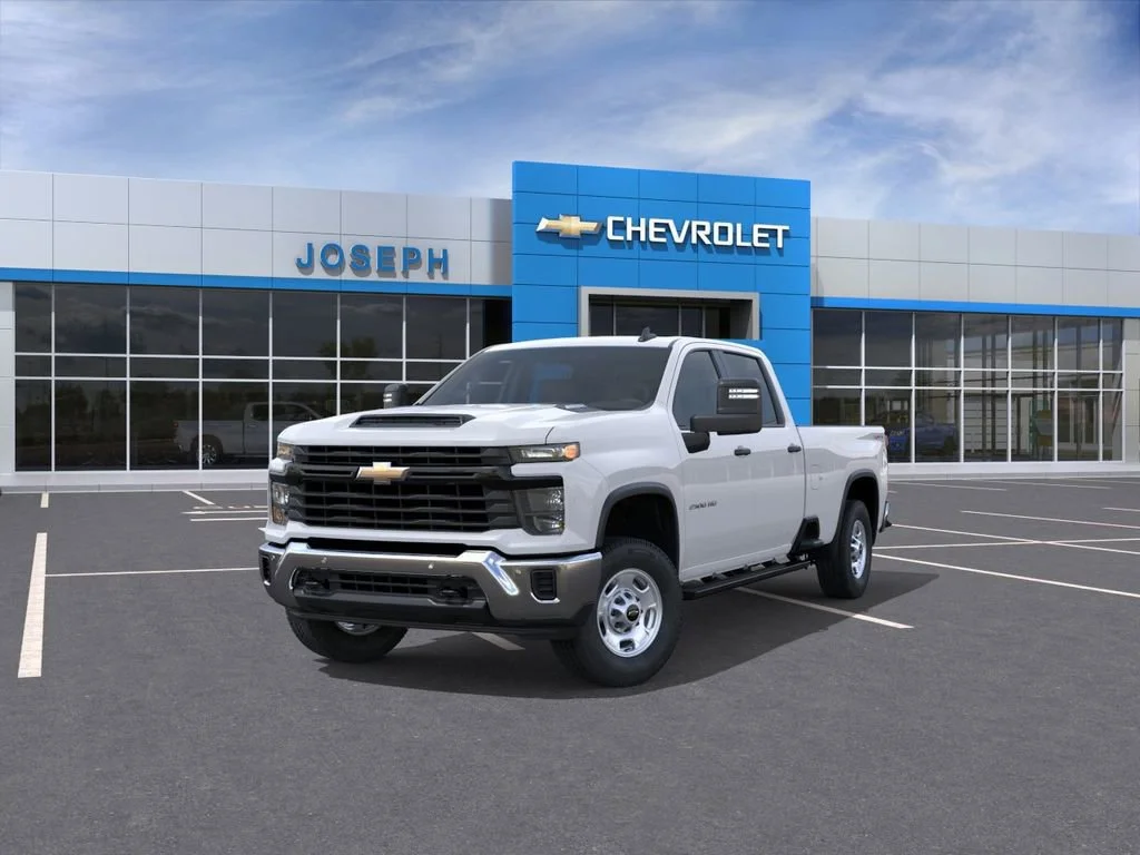 New 2026 Summit White Chevrolet WT image 8