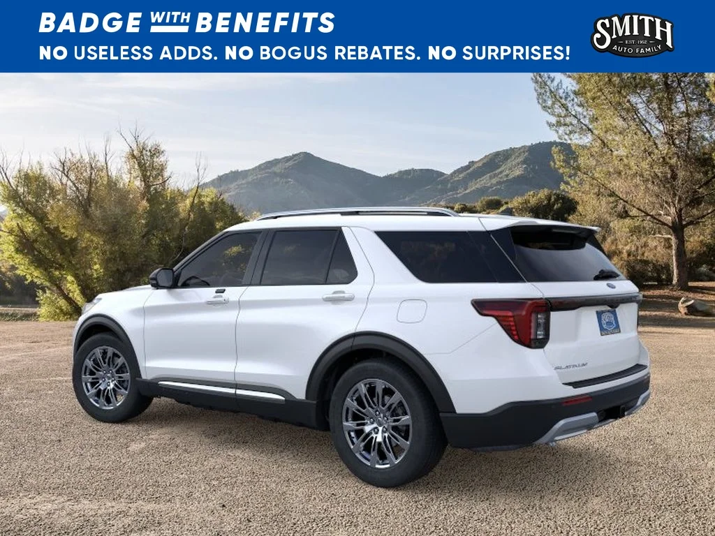 New 2026 Star White Metallic Tri-Coat Ford Platinum™ image 5