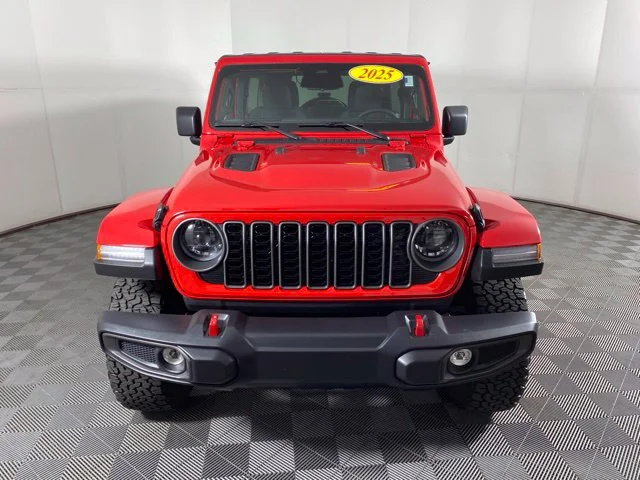 Used 2025 Red Jeep Rubicon image 13